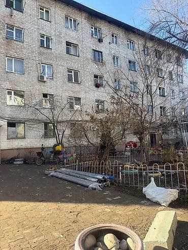 отдам дёшево: Продаю !!! Срочно!!! 1-комнату гостиничного типа, по ул. Малдыбаева — 5