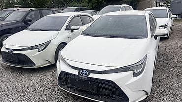 Продажа авто: Toyota Corolla: 2022 г., 1.8 л, Автомат, Гибрид, Седан — 2
