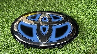 crown 2018: Решетка радиатора Toyota 2018 г., Новый, Аналог — 3