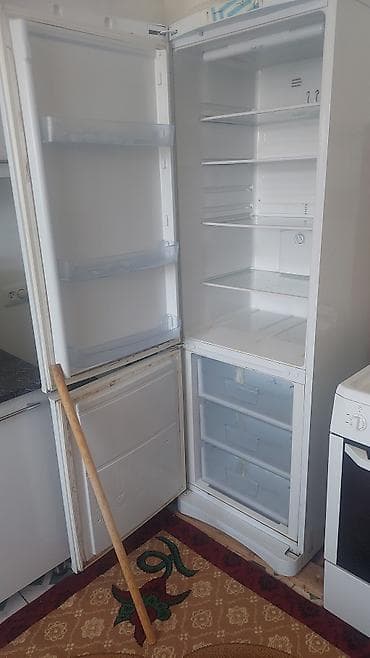 молочка холодильник: Холодильник Indesit, Двухкамерный — 2