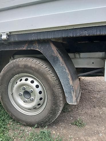 максус авто: Жеңил жүк ташуучу унаа, Mercedes-Benz, Стандарт, 2 т, Колдонулган — 4