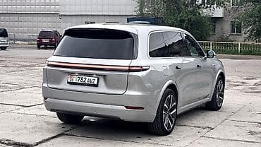 полики l9: Lixiang L9: 2023 г., 1.5 л, Гибрид, Кроссовер — 6