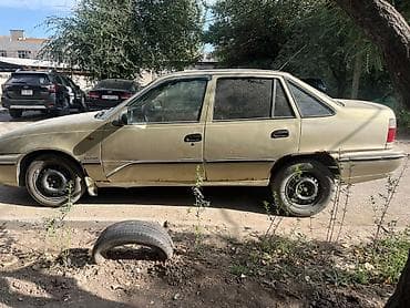 авто лейлек: Daewoo Nexia: 2005 г., 1.5 л, Кол менен иштөөчү, Бензин, Седан — 3