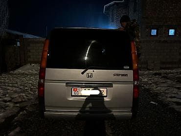 bud e5: Honda Stepwgn: 2002 г., 2 л, Автомат, Бензин, Минивэн — 2