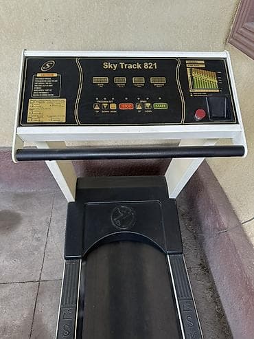 скорост: Беговая дорожка Sky Track 821 - Электрическая беговая дорожка с — 2