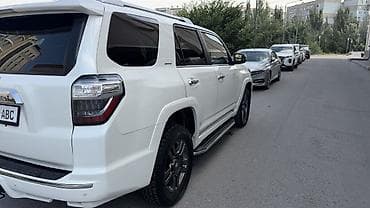 toyota forunner: Toyota 4Runner: 2017 г., 4 л, Бензин, Внедорожник — 5