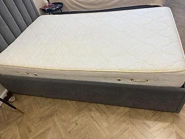 Матрас как новый - Размер: примерно 120× 200 см - Конструкция
