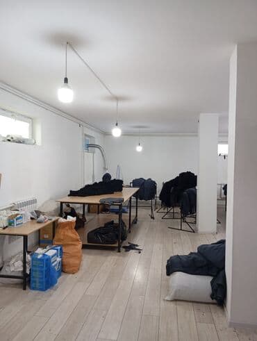 продаю пол дома район рабочий городок: Сдается в аренду двухэтажное помещение 200кв метров.2023 года. Сдается — 5