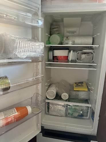 встраиваемый холодильник: Холодильник Indesit, Двухкамерный, Total no frost, 60 * 195 * 60 — 2