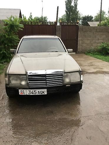 Транспорт: Mercedes-Benz W124: 1991 г., 2 л, Механика, Бензин, Седан — 3