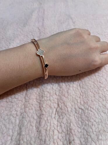 Стальные браслеты под ван клиф и шанель, не краснеют и не темнеют