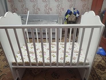 куклы реборны: Детская кроватка с маятниковым механизмом, белая - Классическая — 2