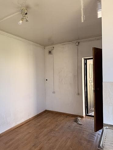 комната ижара: Сдаётся компактное помещение студийного типа. Мкр Учкун 2 этаж 1 — 3