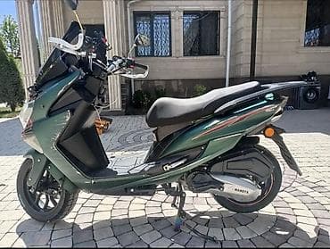 sp 4: Макси-скутер 150 куб. см, Бензин, Б/у — 3