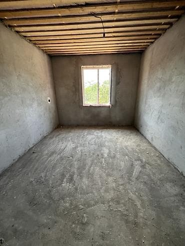 Үйлөрдү сатуу: Маевкадан 4 соток участок сатылат, уйу менен 5 комната + прихошка — 8