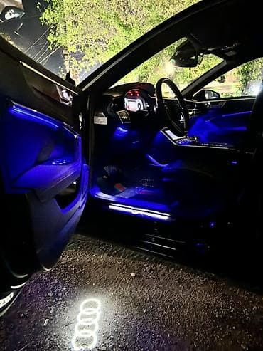 чере: Audi A7: 2021 г., Автомат, Бензин, Фастбек — 7