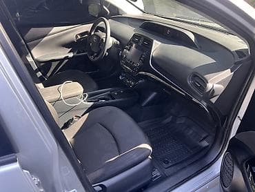 Toyota Prius: 2023 г., 1.8 л, Вариатор, Гибрид, Хэтчбэк — 5