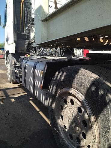 bid e5: Тягач, Volvo, Тентованный — 7