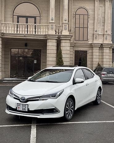 зимние шины р17: Toyota Corolla: 2019 г., Гибрид, Седан — 2
