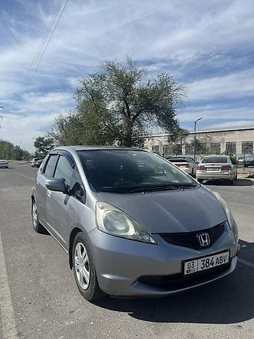 Продажа авто: Honda Jazz: 2009 г., 1.3 л, Вариатор, Бензин, Хэтчбэк — 1