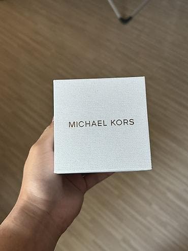 Аксессуары: Часы Michael Kors MK9242 - Классические кварцевые часы в стальном — 3