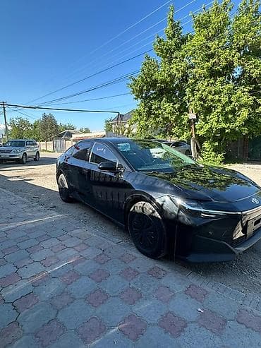 обмен на тайота ист: Toyota bZ3: 2023 г., Электромобиль, Седан — 4