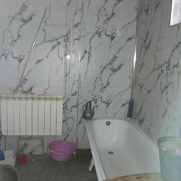 сдаю каые: 4комнаталуу уйдун 2комнатасы ижарага берилет.Толойкон айылы — 5