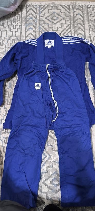 Кимоно для дзюдо. Комплектация: - куртка с плотным переплетением и at lalafo.kg Кимоно для дзюдо. Комплектация: - куртка с плотным переплетением и