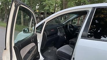 выхлоп sti: Honda Stream: 2002 г., 1.7 л, Автомат, Бензин, Минивэн — 7