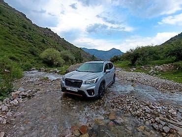 авто прикуриватель: Subaru Forester: 2019 г., 2.5 л, Бензин — 7