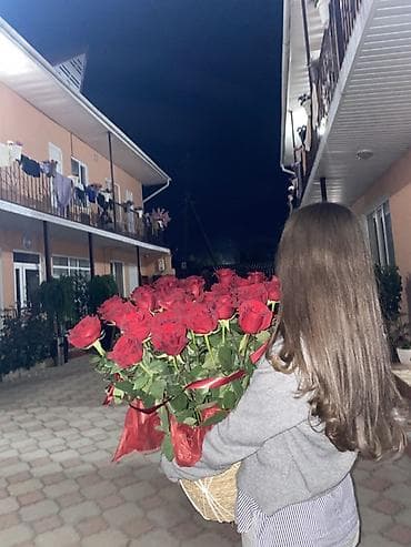 чоор фото: Продается шикарная корзина свежих красных роз,51шт. Подарили сегодня — 3
