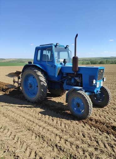 КУНдар: Модель Башка МТЗ тракторлор, Колдонулган, 1992 г., Башка агрегаттар менен трактор — 2