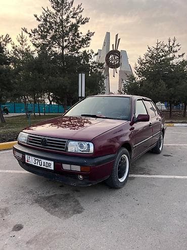голф крыло: Volkswagen Vento: 1993 г., 1.8 л, Механика, Бензин, Седан — 2