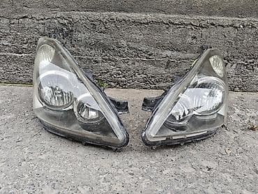 Комплект передних фар Toyota 2005 г., Б/у, Оригинал