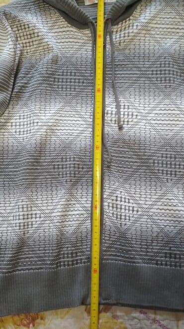 детская куртка на мальчика: Кофта на мальчика 10-12 лет. Тонкая вязка, очень приятная на ощупь! — 4