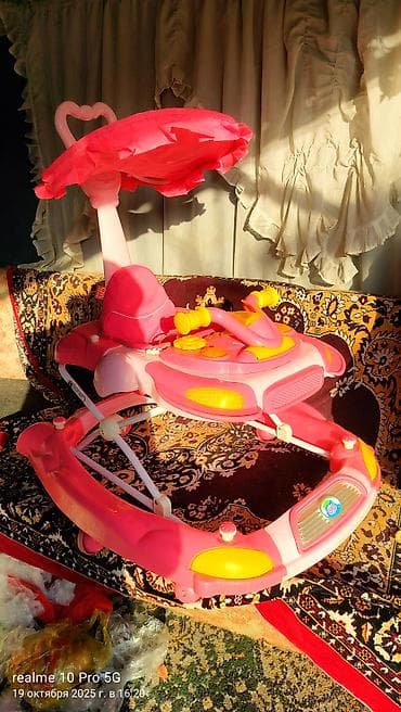 Оюнчуктар: Детские ходунки с игровой панелью и тентом - Яркая розово‑желтая — 3