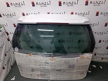 mazda cronos: Крышка багажника Mazda, Б/у, Оригинал — 1