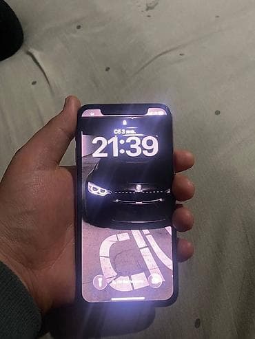 iphone 5s: IPhone 11 Pro, Золотой — 2