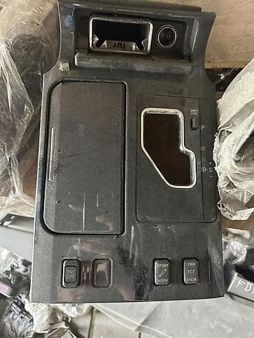 Борбордук консоль Toyota