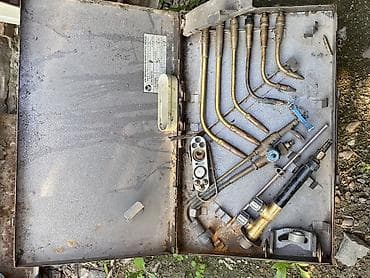 ацетилен генератор: Комплект газосварочного/газорезательного оборудования. Состав: - — 3