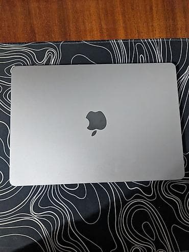 Ноутбуки Apple (MacBook): Продаю МакБук Эйр М2, состояние хорошее. В комплекте мышка — 2