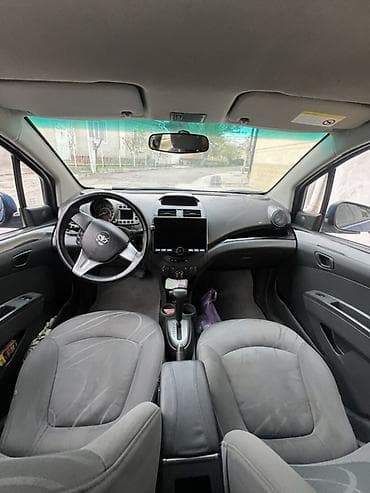 bmw e740: Chevrolet Spark: 2012 г., 1 л, Автомат, Бензин, Хэтчбэк — 5