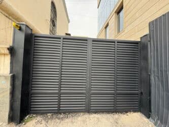 металлические ворота фото и цены: Современные откатные/распашные металлические ворота с горизонтальной — 25