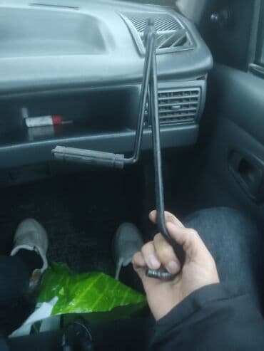 шкаф с большим зеркалом: Домкрат ромбический автомобильный с воротком - Тип: механический — 4