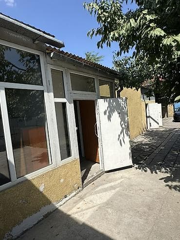 Коммерциялык мүлк: Сдаётся квартира в частном доме с хозяином2комнаты вход отдельный — 3