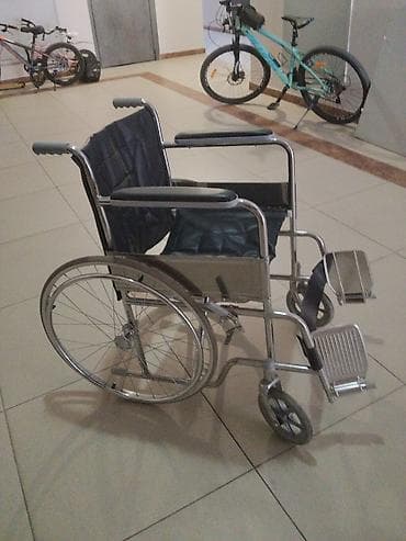 инвалидные коляски бишкек: Инвалидная коляска с ручным приводом за 7000сом(торг уместен) - — 3