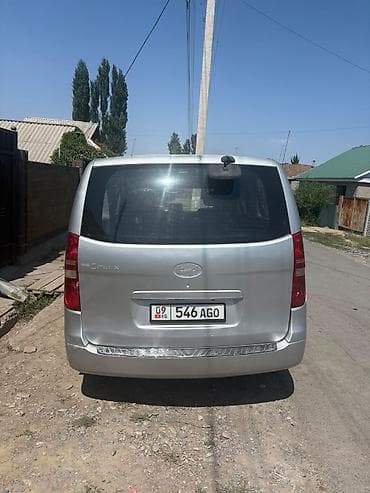 стол от срв: Hyundai Starex: 2008 г., 2.5 л, Автомат, Дизель, Минивэн — 6