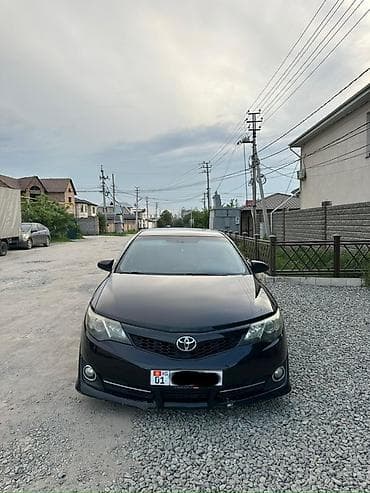 Toyota Camry: 2013 г., Бензин, Седан