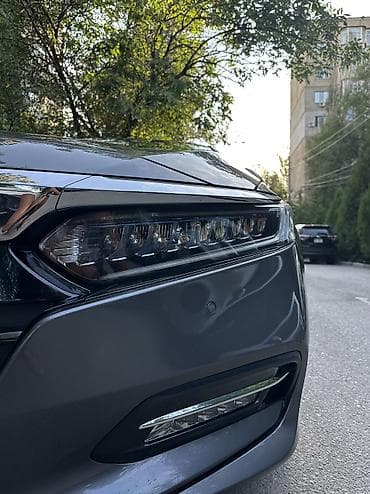 Honda Accord: 2019 г., 2 л, Вариатор, Гибрид, Седан — 6