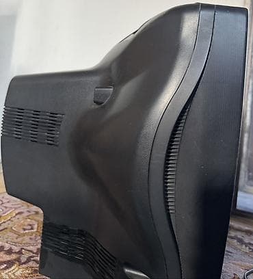 video camera: Телевизор LG кинескопный (CRT) - Диагональ экрана ~21–25" - Плоский — 3